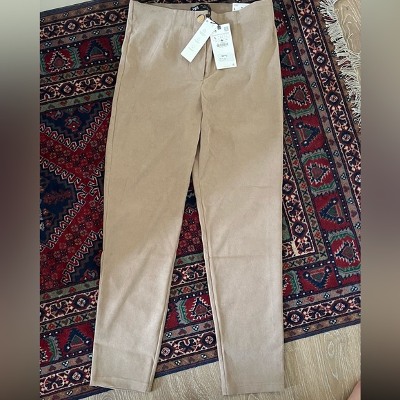 Golden button soft legging in sand Color - Picture 1 of 4